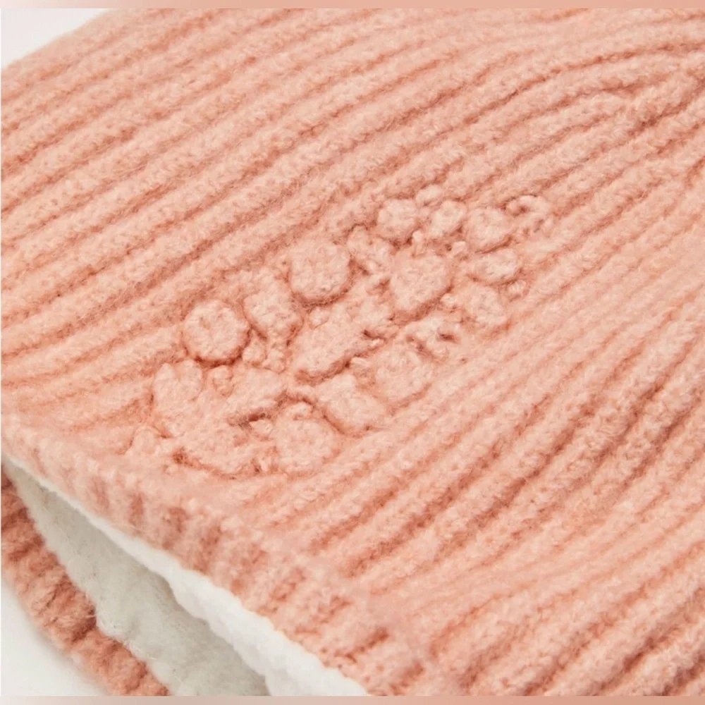 FP Movement Major Mogul Beanie in Peach- NWOT